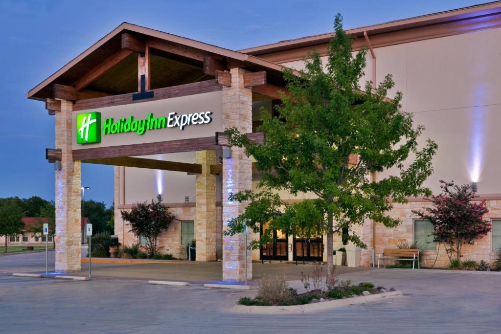 Holiday Inn Express of Salado-Belton an IHG Hotel Main image 2